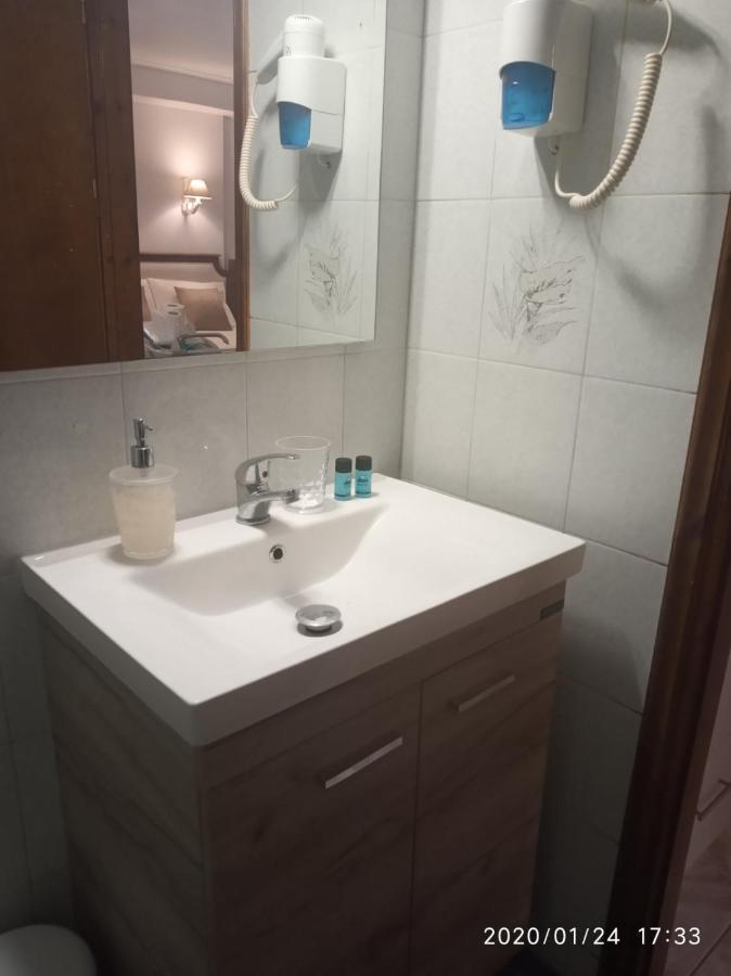 Bellarias House Aparthotel Нидри Екстериор снимка