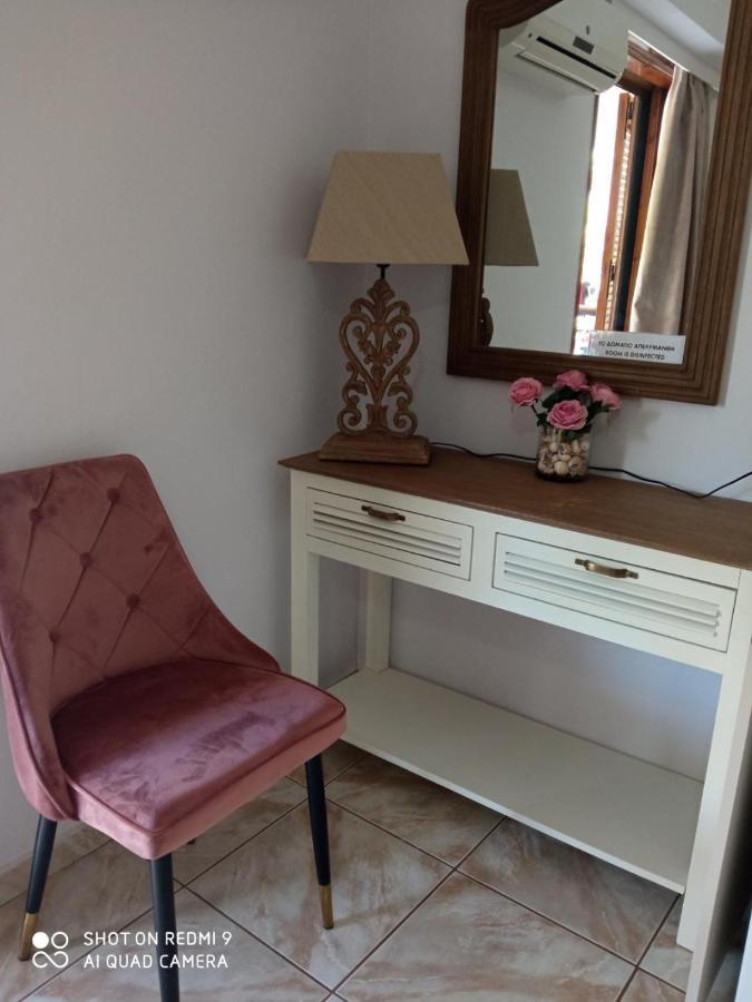 Bellarias House Aparthotel Нидри Екстериор снимка